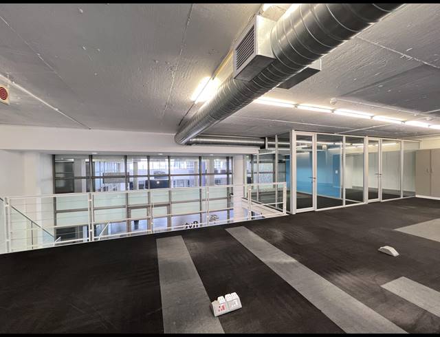 362M² OFFICE TO LET IN SALT RIVER